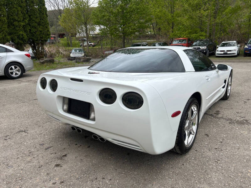 2004 Chevrolet Corvette