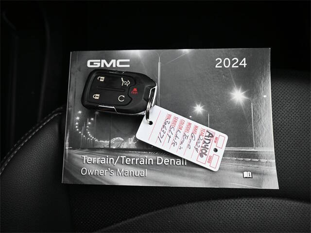 2024 GMC Terrain SLT