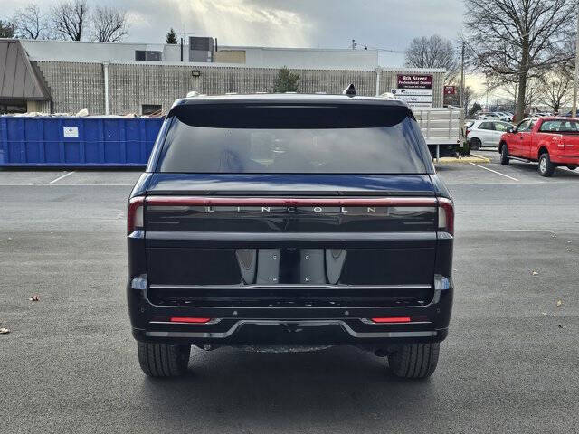 2025 Lincoln Navigator Black Label