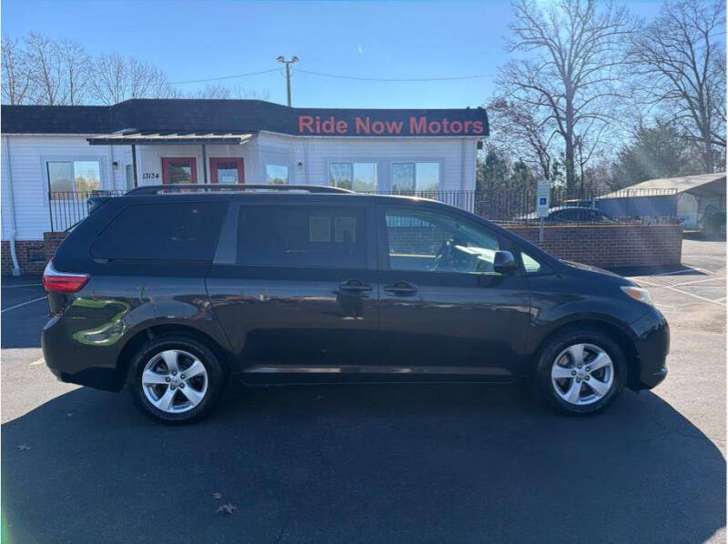 2015 Toyota Sienna