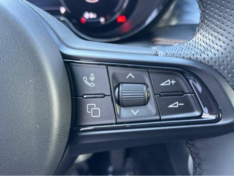 2024 Alfa Romeo Tonale Hybrid Ti