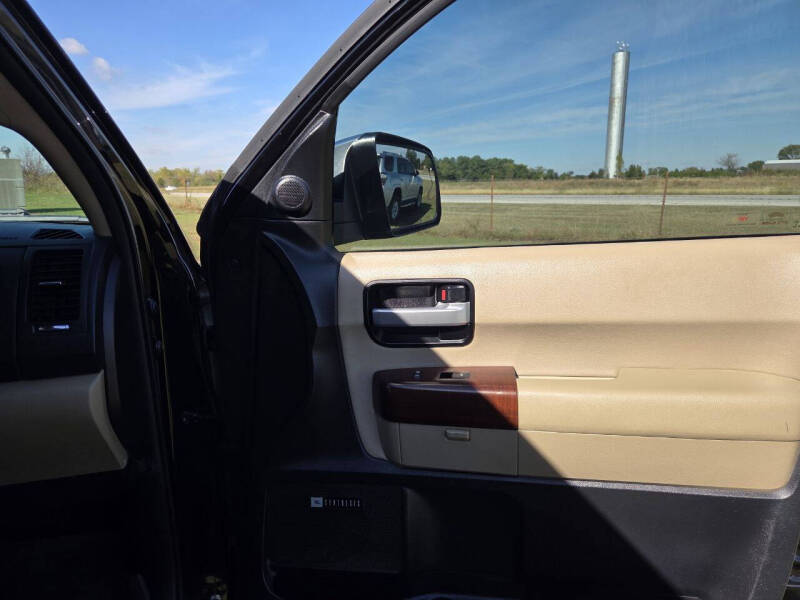 2014 Toyota Sequoia Platinum