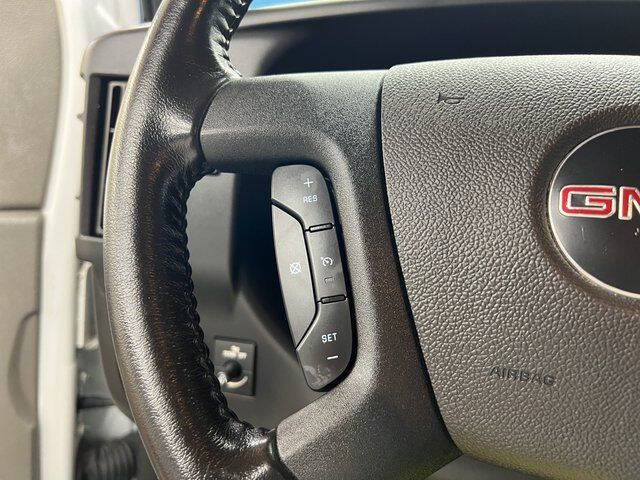 2022 GMC Savana 2500
