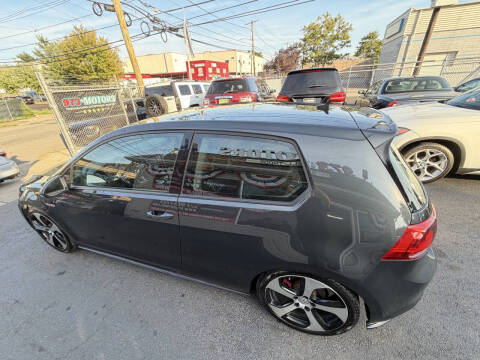 2016 Volkswagen Golf GTI S