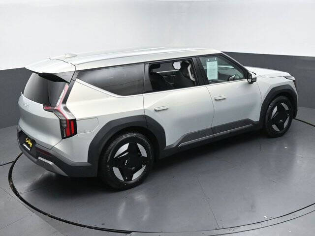 2024 Kia EV9 Light