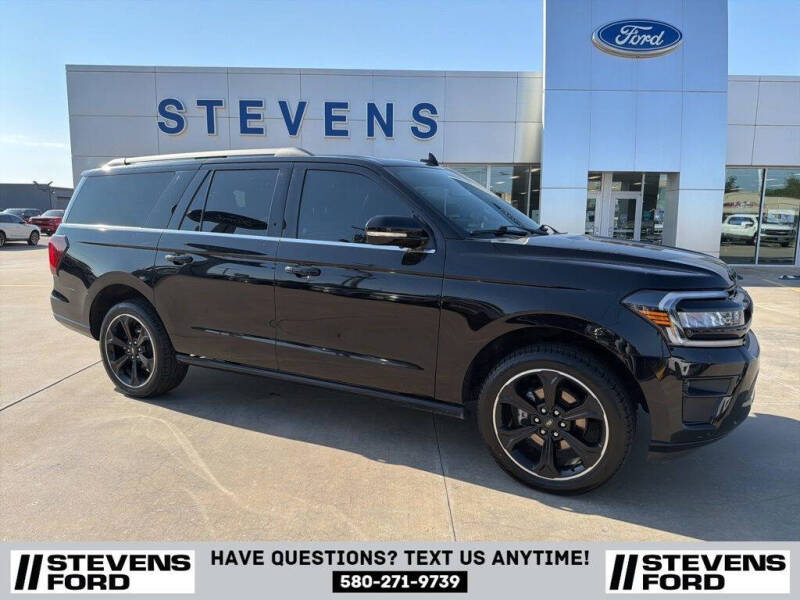 2022 Ford Expedition Limited's photo