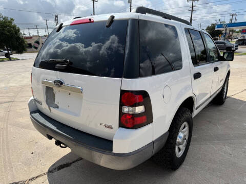 2006 Ford Explorer XLS