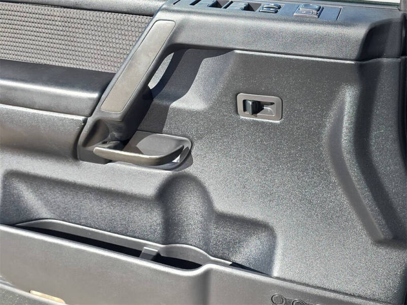 2012 Nissan Titan SV