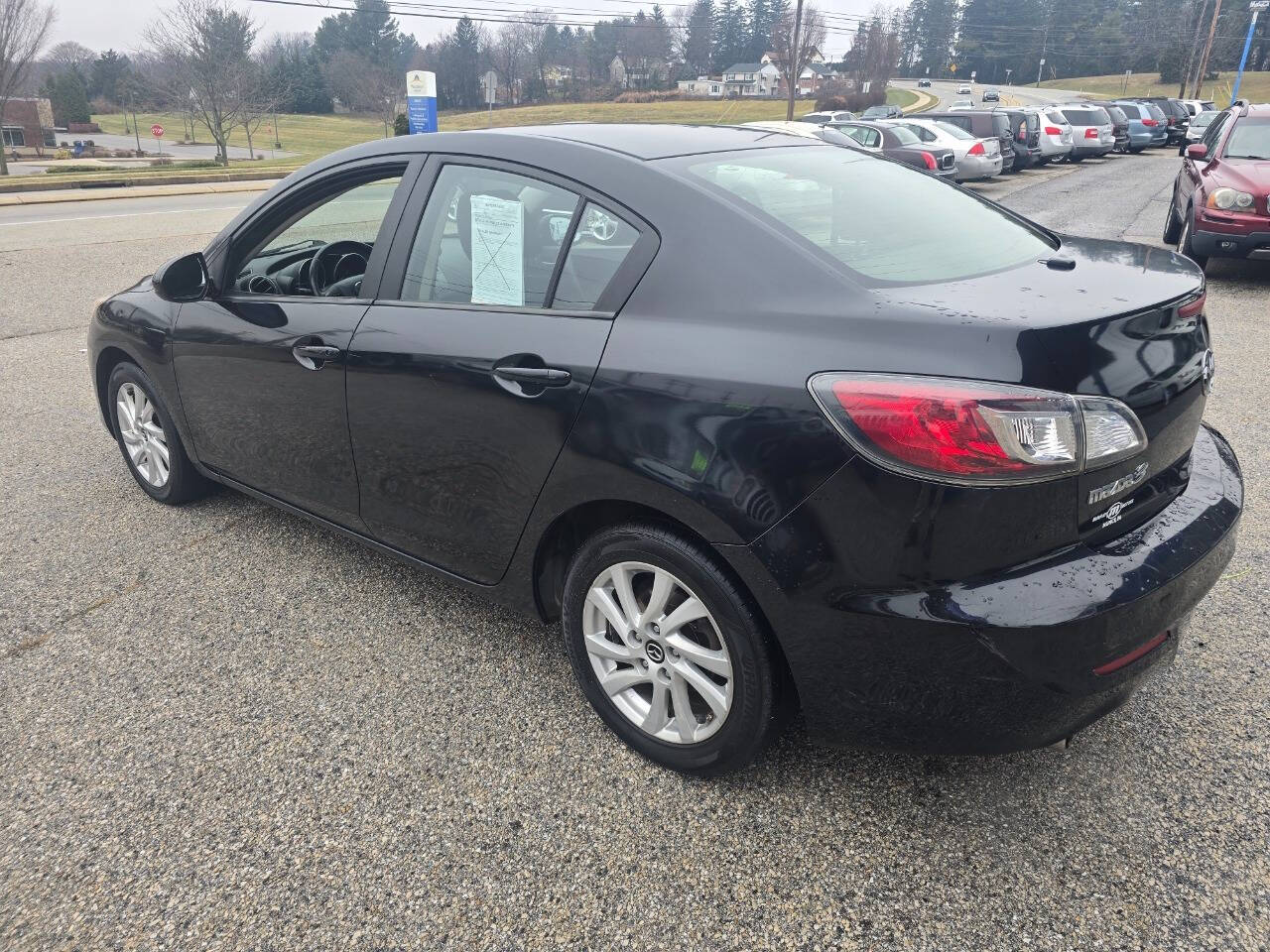 2013 Mazda Mazda3 for sale at QUEENSGATE AUTO SALES in York, PA