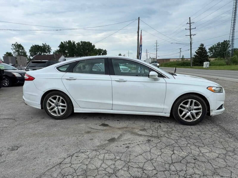 2014 Ford Fusion SE