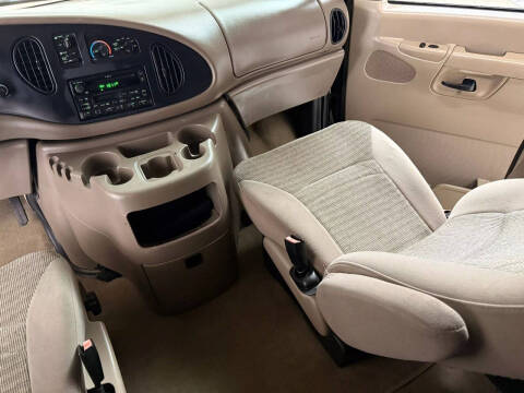 2002 Ford E-Series E-350 SD XLT