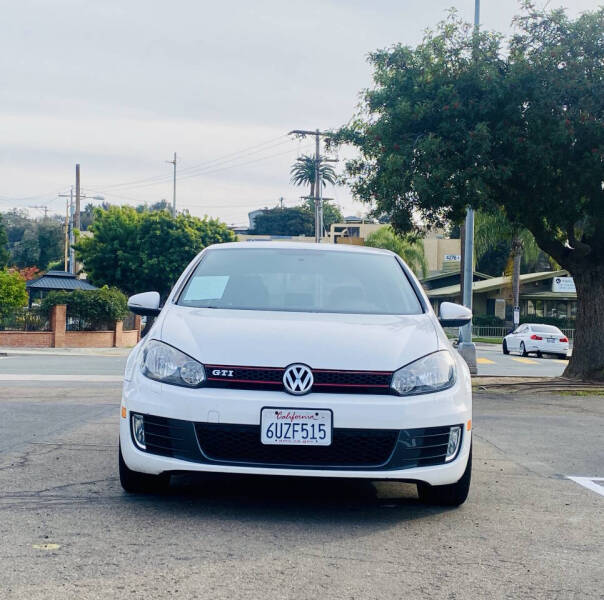 2012 Volkswagen GTI Base PZEV