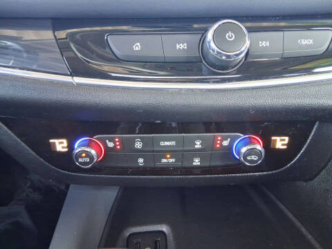 2018 Buick Enclave Essence