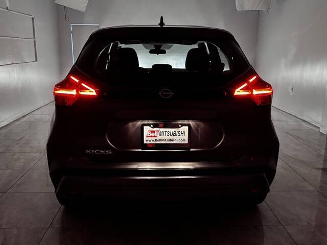 2024 Nissan Kicks S