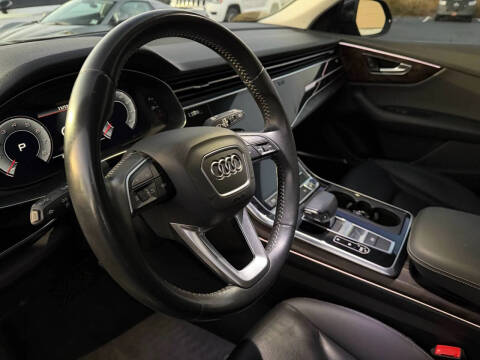 2019 Audi Q8 quattro Premium Plus 55 TFSI