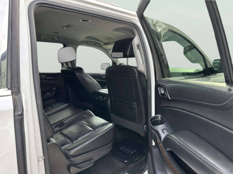 2017 Chevrolet Suburban LT