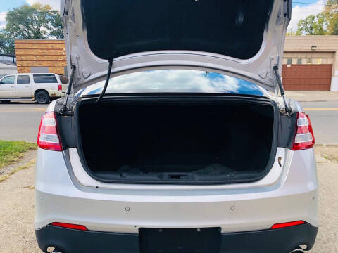 2013 Ford Taurus SEL