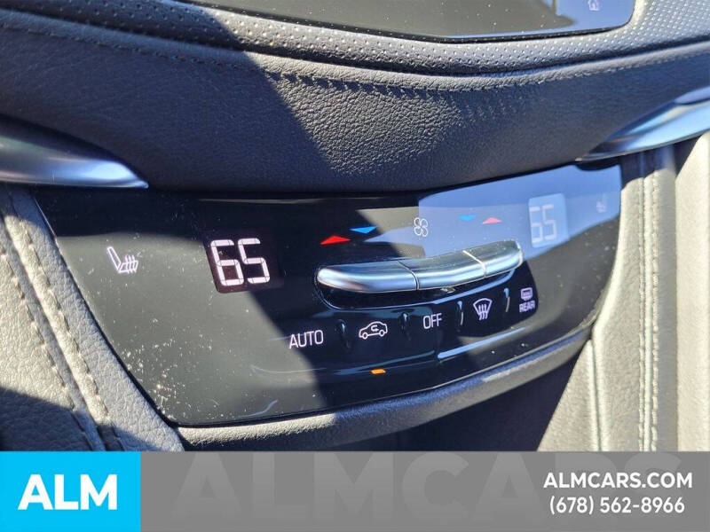 2022 Cadillac XT5 Luxury