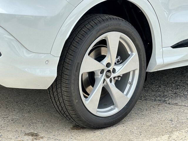 2025 Audi Q5 quattro Premium Plus TFSI