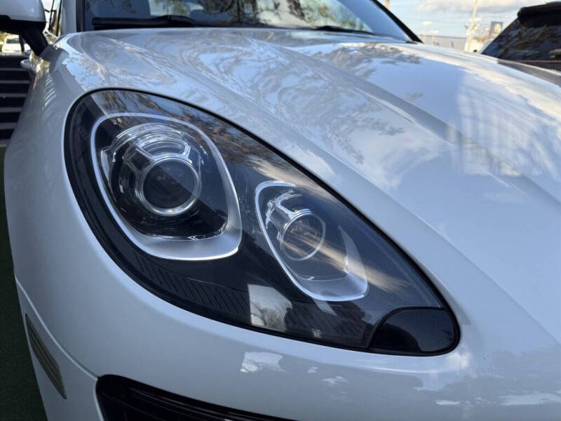 2015 Porsche Macan S