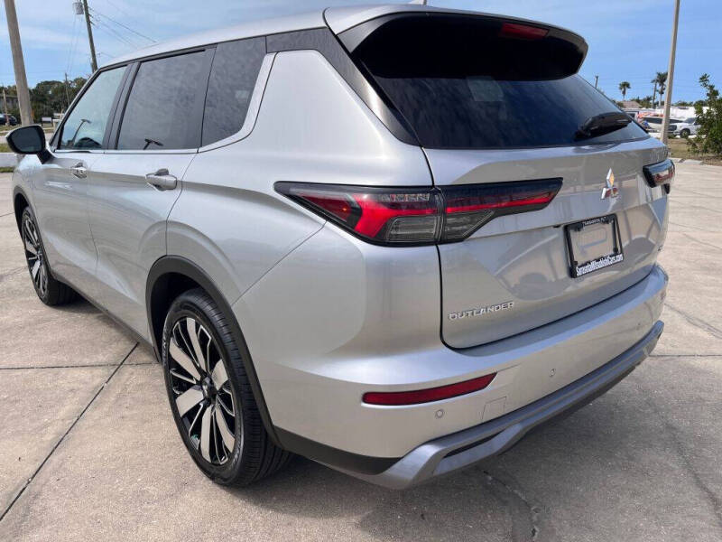 2025 Mitsubishi Outlander SE