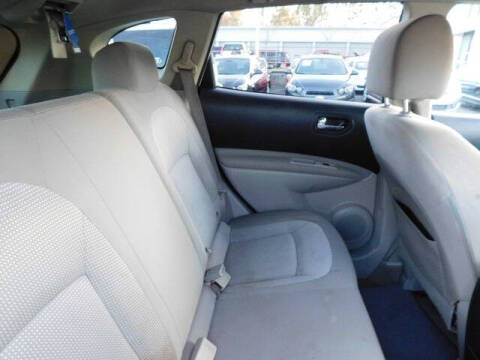 2010 Nissan Rogue S Krom