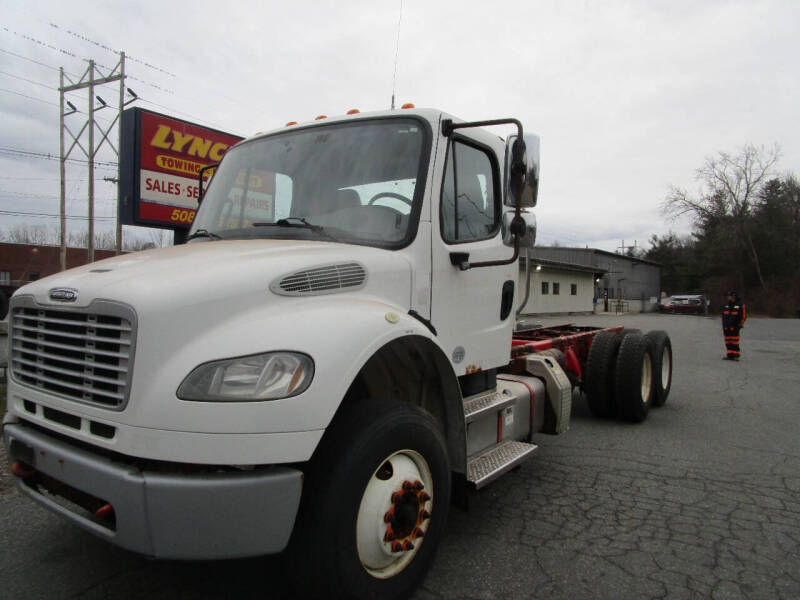 2016 Freightliner ISL 9 330