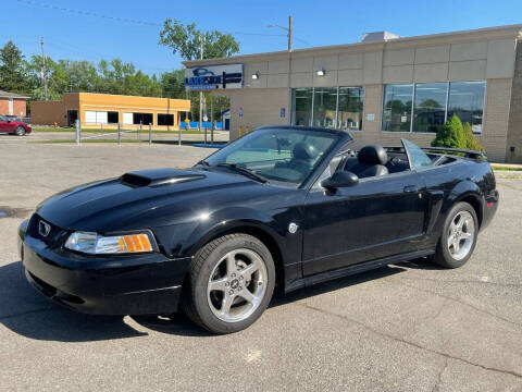 2004 Ford Mustang GT Deluxe