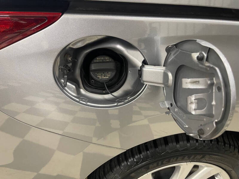 2012 Mazda MAZDA5 Sport