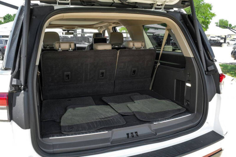 2023 Lincoln Navigator L Reserve