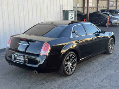 2012 Chrysler 300 S V6