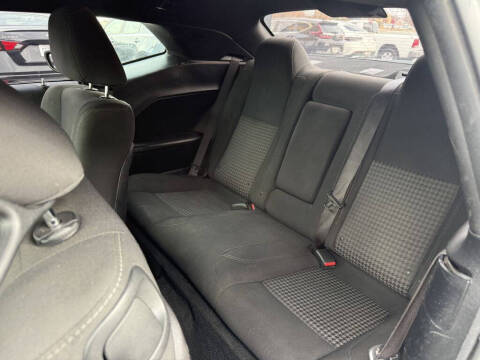 2019 Dodge Challenger SXT