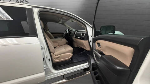 2017 Nissan Titan