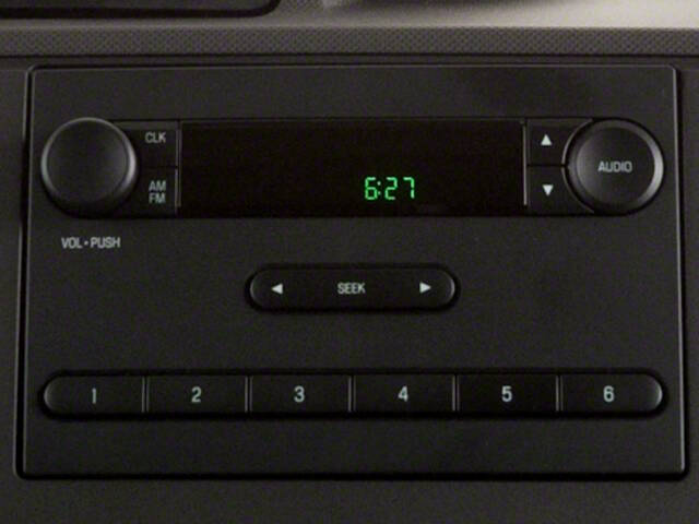 2011 Ford E-Series 13