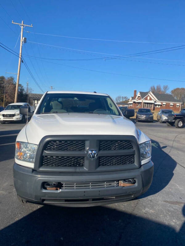 2018 RAM Ram 2500 Pickup Tradesman photo 3