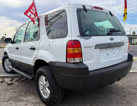 2005 Ford Escape XLS