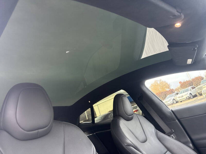 2021 Tesla Model S Plaid