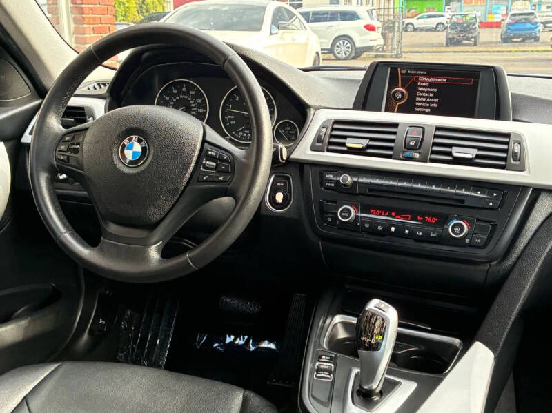 2013 BMW 3 Series 328i