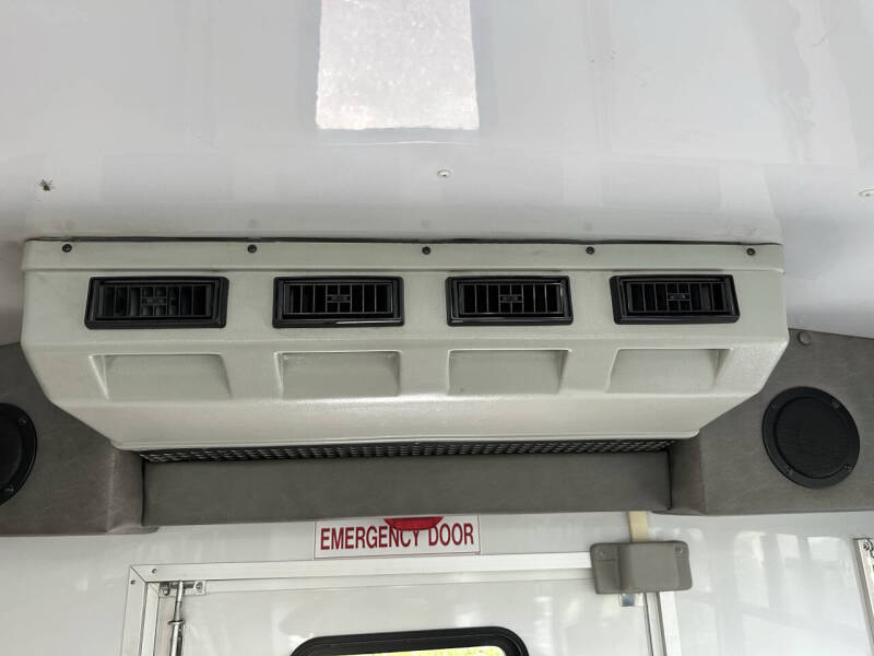 2013 Ford E-Series E-350 SD