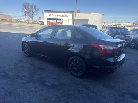 2013 Ford Focus S