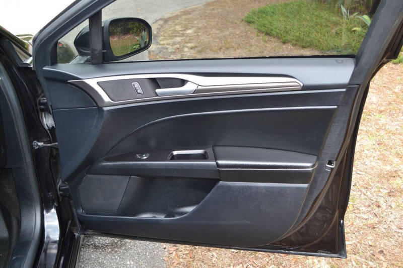 2020 Ford Fusion SEL