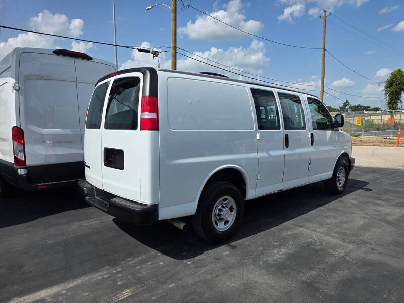 2020 Chevrolet Express 2500