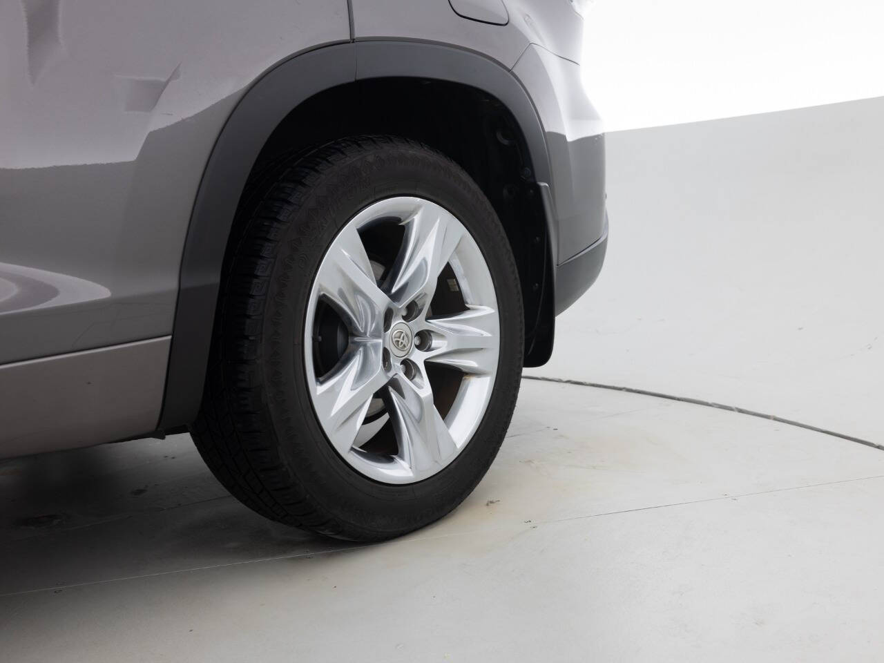 Used Car 2014 Toyota Highlander  Limited Platinum Awd 4dr Suv For Sale Under $15,000 In Coal City, Illinois