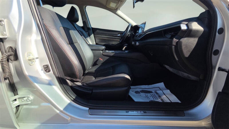 2020 Nissan Altima 2.5 SR