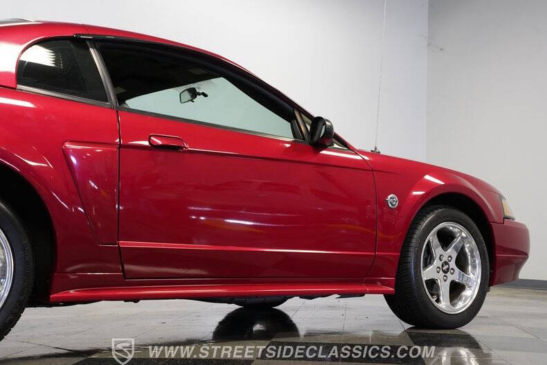 2004 Ford Mustang GT Deluxe