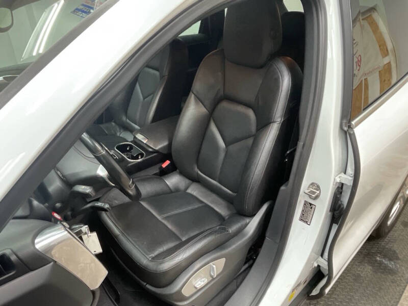 2014 Porsche Cayenne