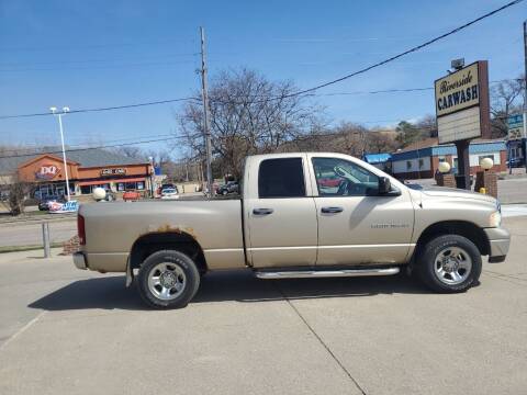 2004 Dodge Ram Pickup 1500 for sale at RIVERSIDE AUTO SALES in Sioux City IA