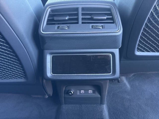 2021 Audi e-tron quattro Prestige