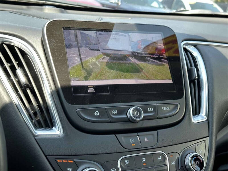 2025 Chevrolet Malibu LT