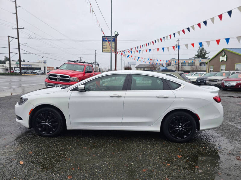 2016 Chrysler 200 LX